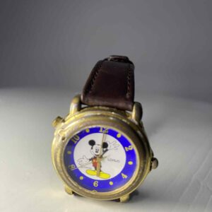 Reloj vintage Lorus (Seiko) de cuarzo con diseño de Mickey Mouse